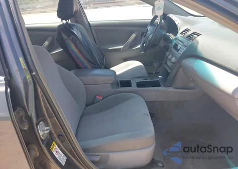 2011 Toyota Camry Le z USA, uszkodzony, nr VIN 4T4BF3EKXBR171516